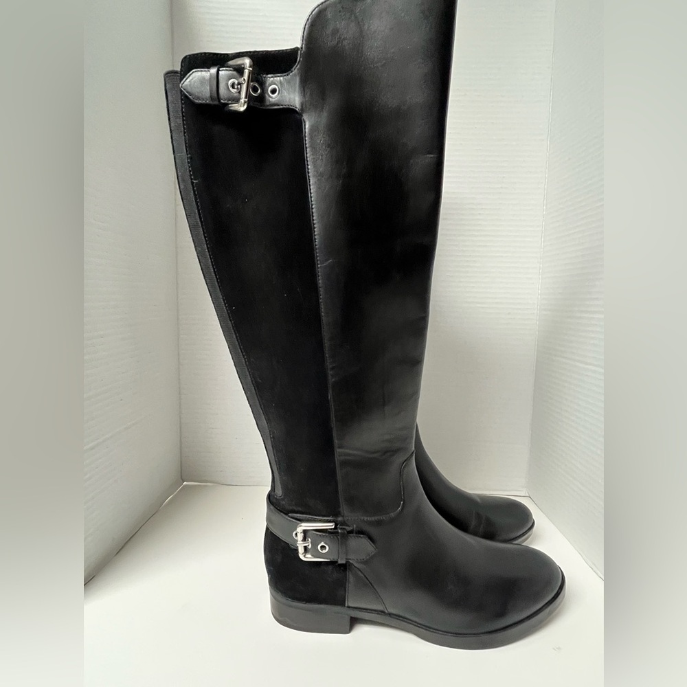 Black Knee-High Leather Boots - Picture 4 of 7